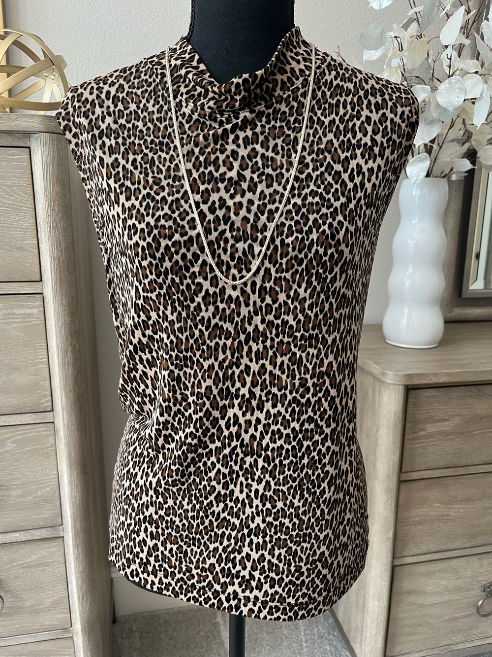 Chicos Design Leopard Cheetah Sleeveless High Neck Blouse Top Shirt Sz 3 (16/XL)